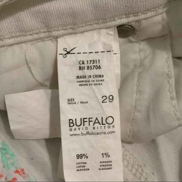 BUFFALO floral high rise denim shorts - Picture 4 of 4